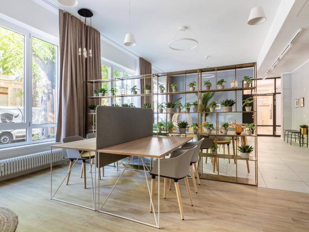 Aparthotel Limehome Luise-henriette-str.